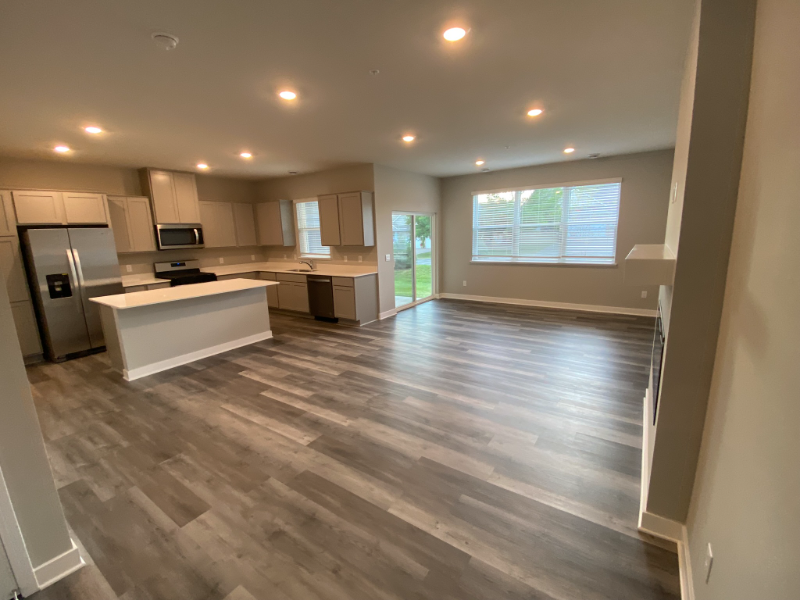 17079 Dysart Pl - Photo 3 of 25