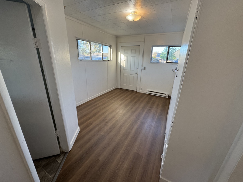 1033 W Columbia Ave #B - Photo 7 of 10