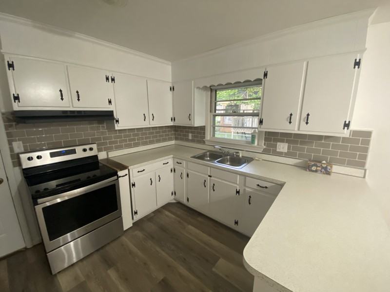 298 Eastwood Dr - Photo 2 of 23
