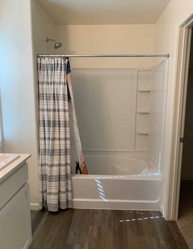 1380 Eagle Ridge Dr - Photo 5 of 11