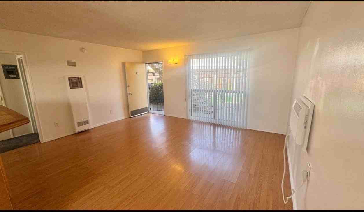 10446 Kailua Ln #4 - Photo 7 of 20