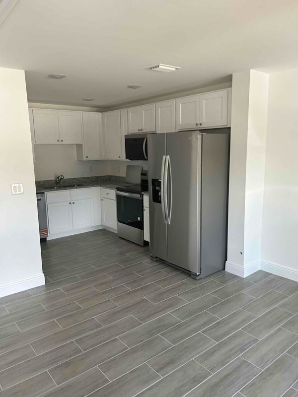 224 South Rd - Photo 5 of 13