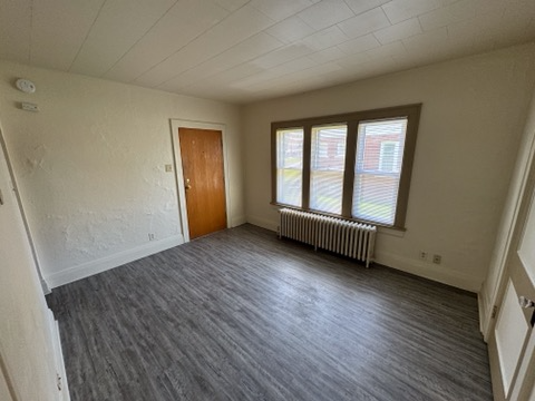 730A Park Ave - Photo 3 of 6