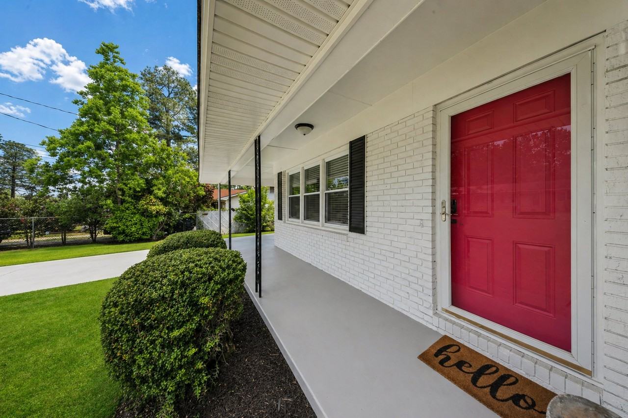 2013 Lee Ave - Photo 4 of 46