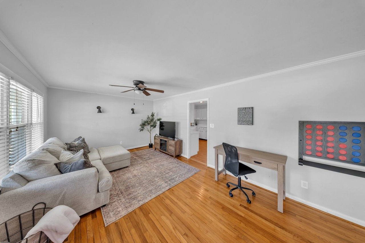 2013 Lee Ave - Photo 6 of 46
