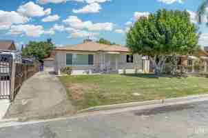 featured image of 1018 Chester Pl