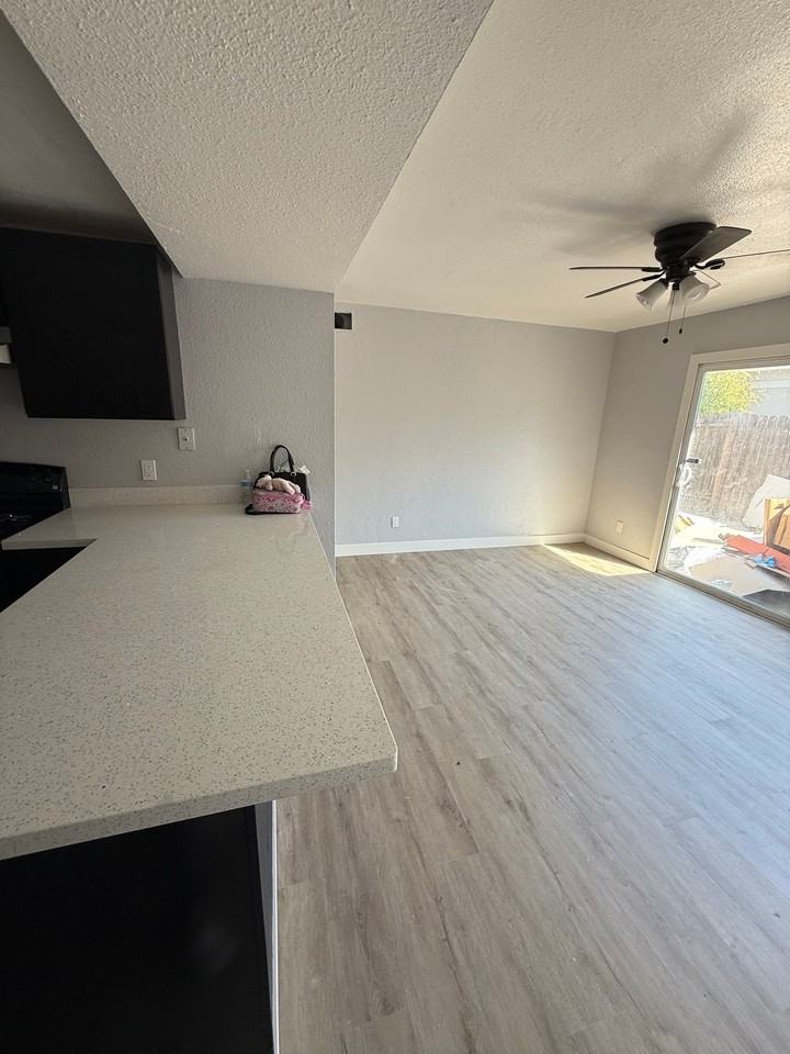 7325 Florinda Way - Photo 3 of 12
