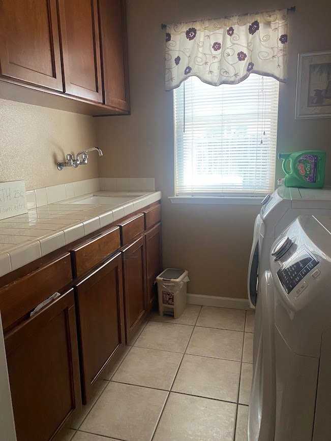 90 N Anderson Ave #5 - Photo 5 of 6