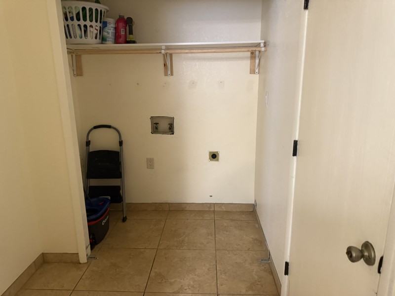 1621 E 21st St - Photo 5 of 15