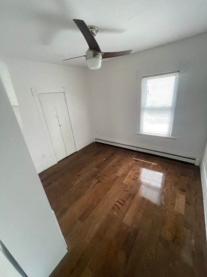 183 Connors St #1 - Photo 3 of 6