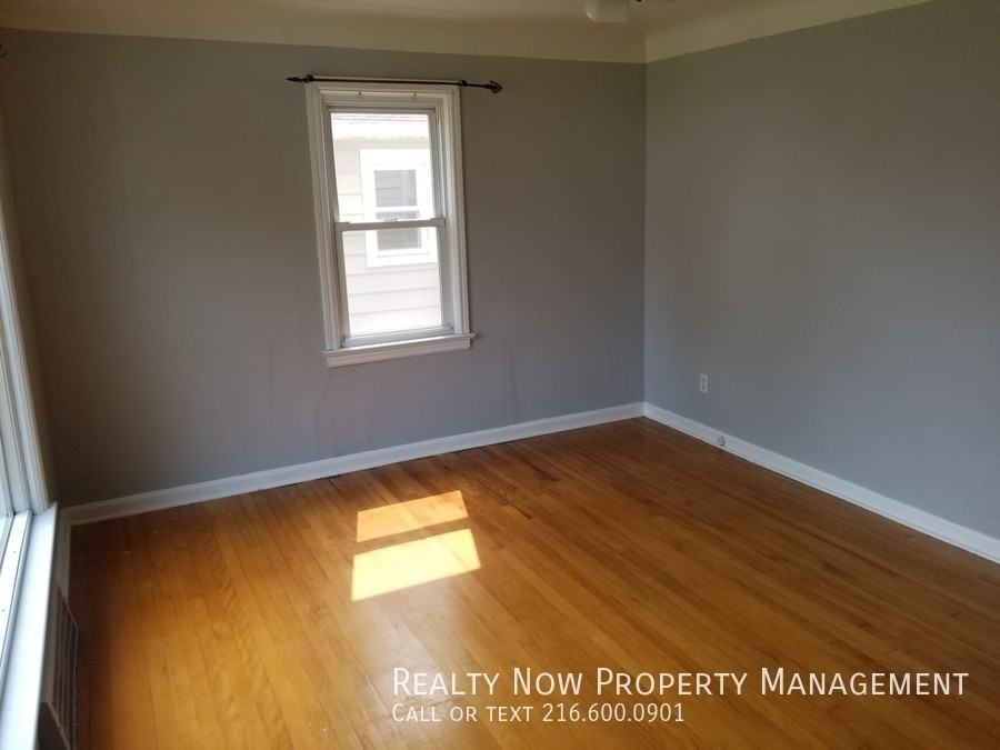 2611 Brookdale Ave - Photo 2 of 7