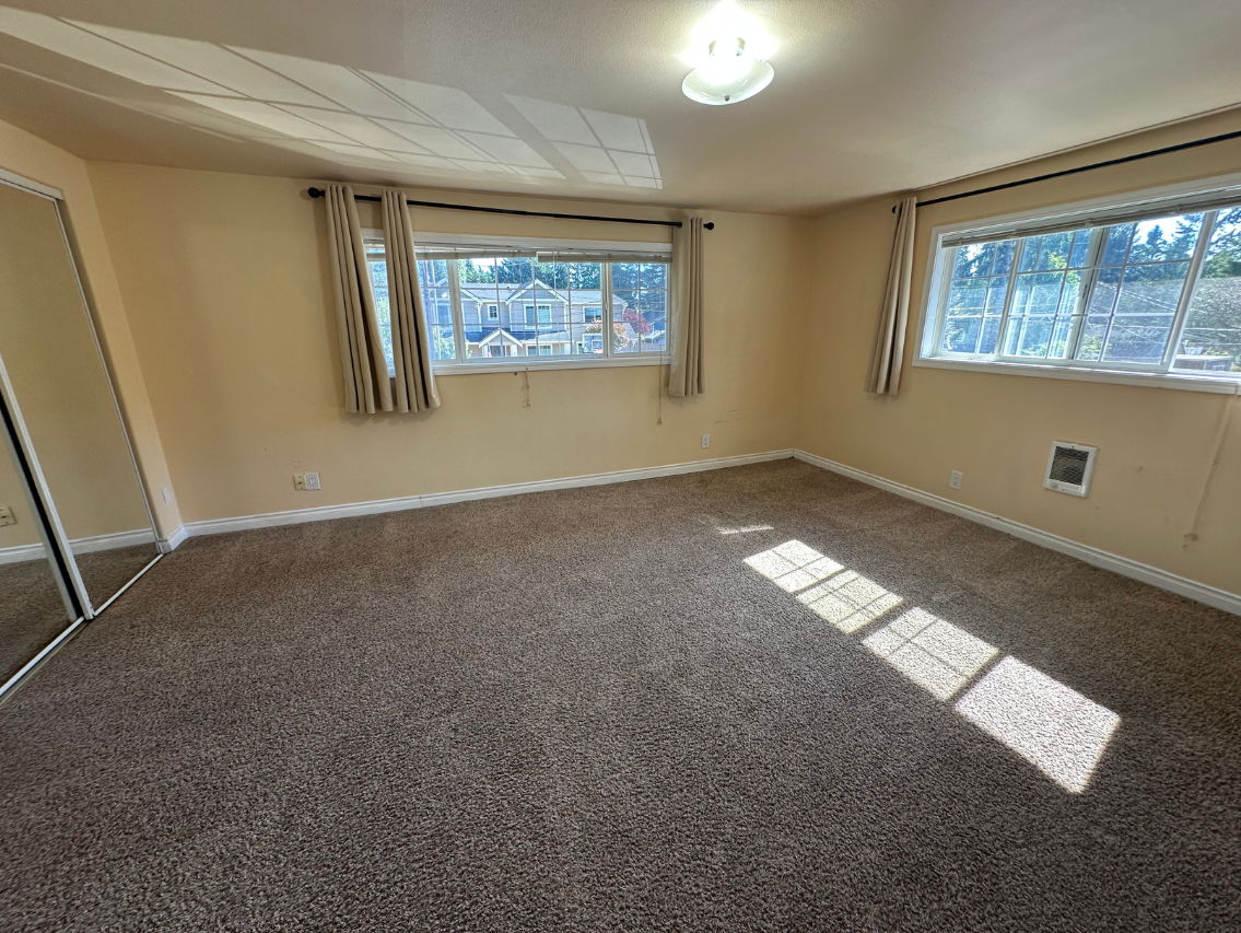 7819 203rd St Sw - Photo 7 of 13