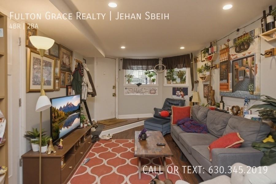 910 W Addison St #G - Photo 2 of 13