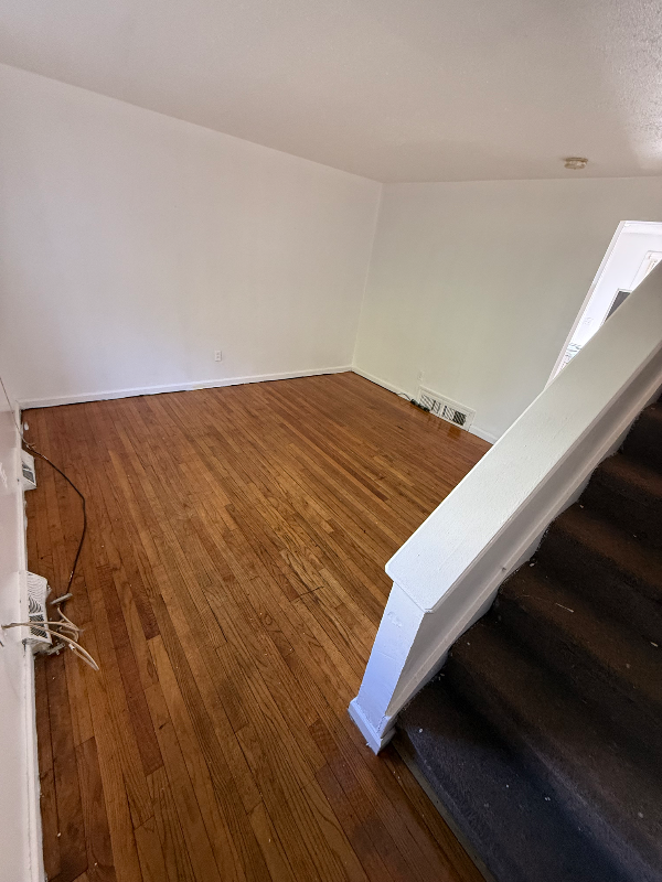 161 Martin St #8 - Photo 3 of 9