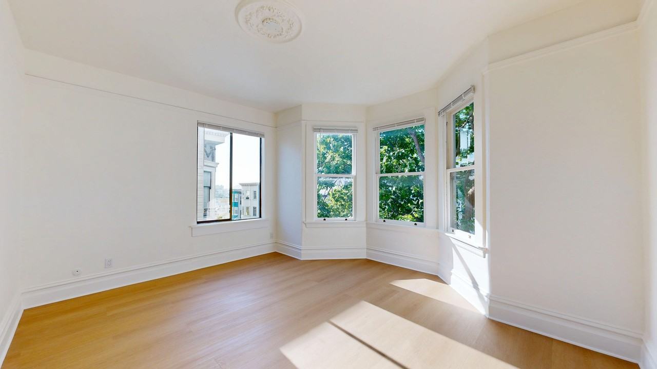 507 Greenwich St - Photo 2 of 13