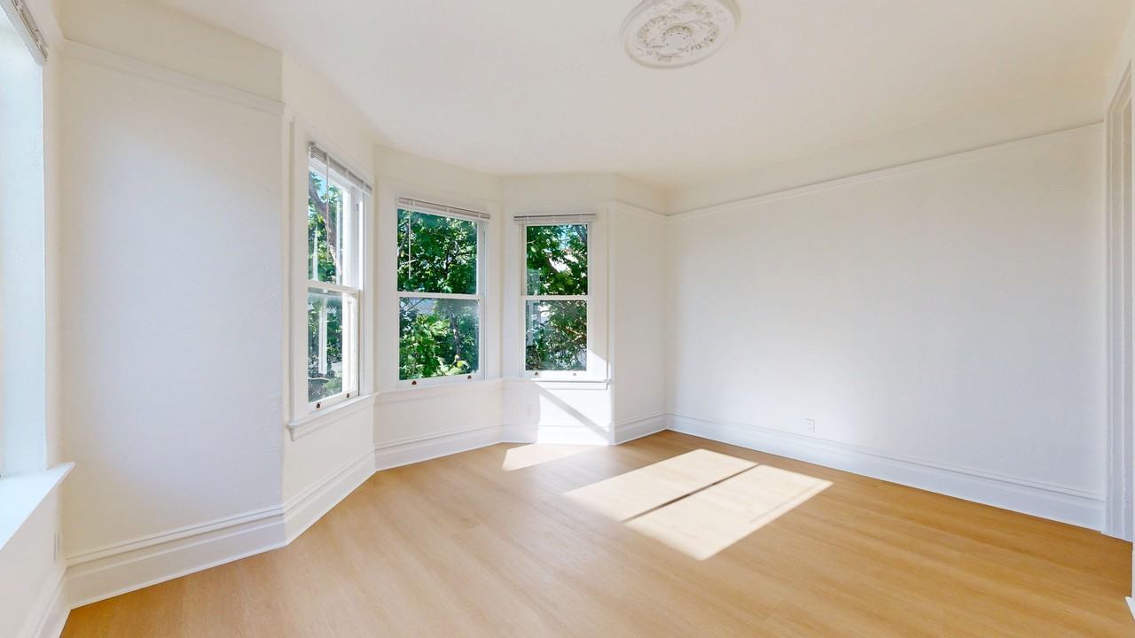 507 Greenwich St - Photo 5 of 13