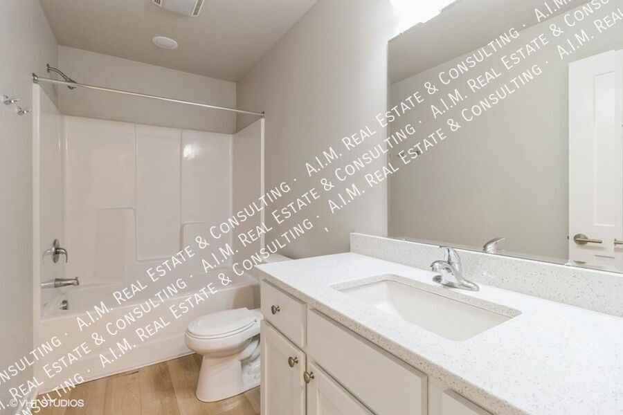2020 Otley Ave - Photo 3 of 34