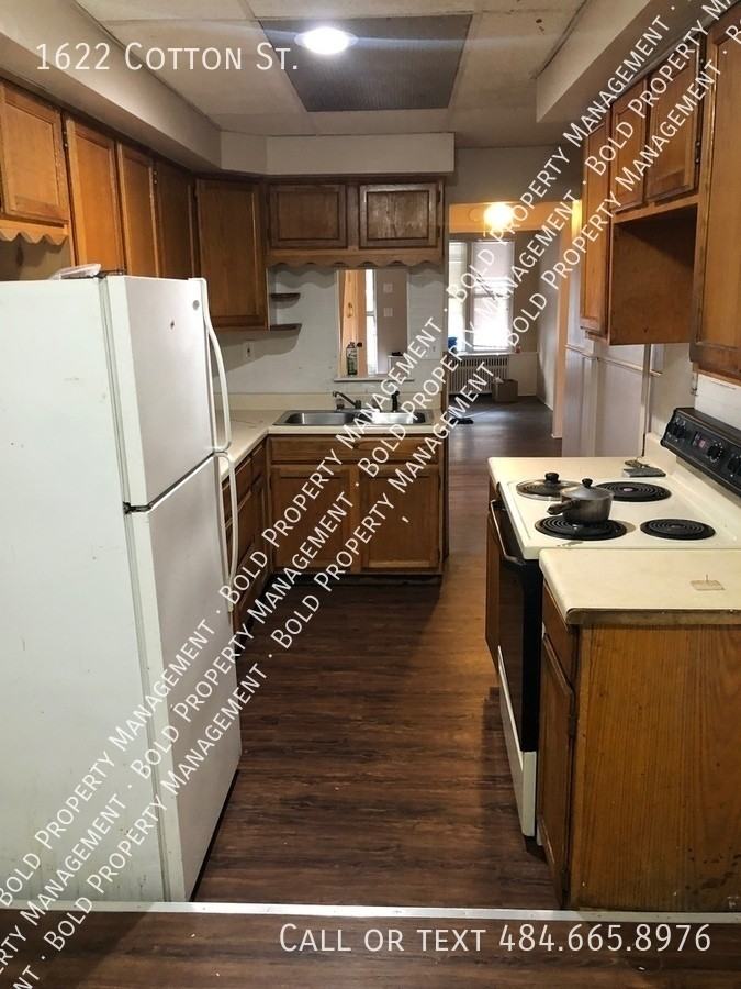 1622 Cotton St - Photo 3 of 10