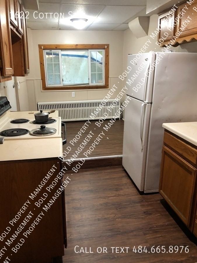 1622 Cotton St - Photo 4 of 10