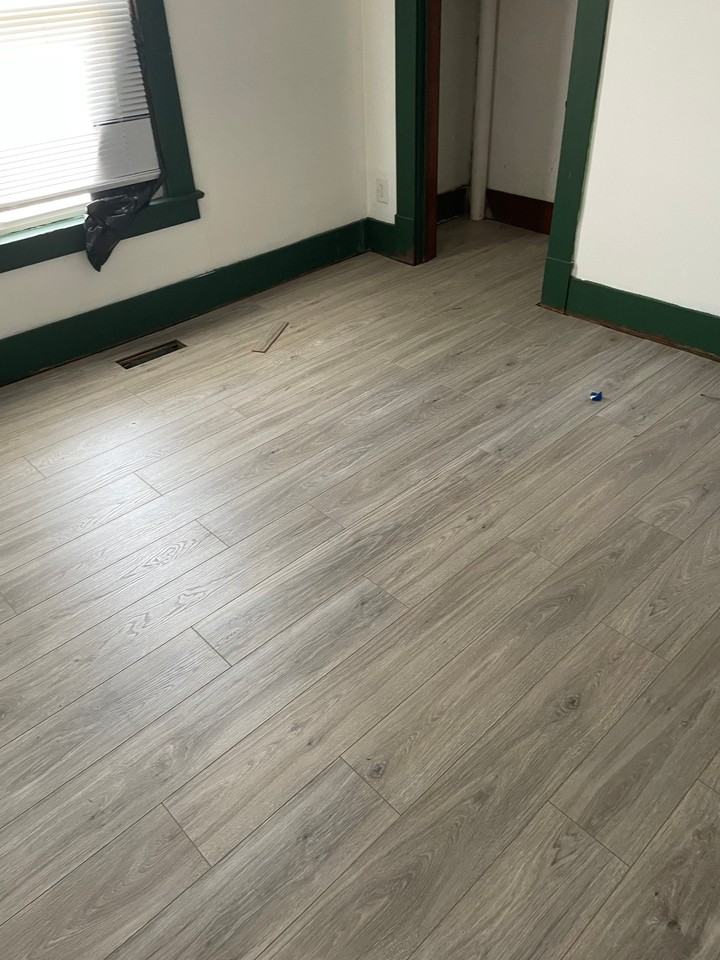 208 Watts Ave - Photo 4 of 6