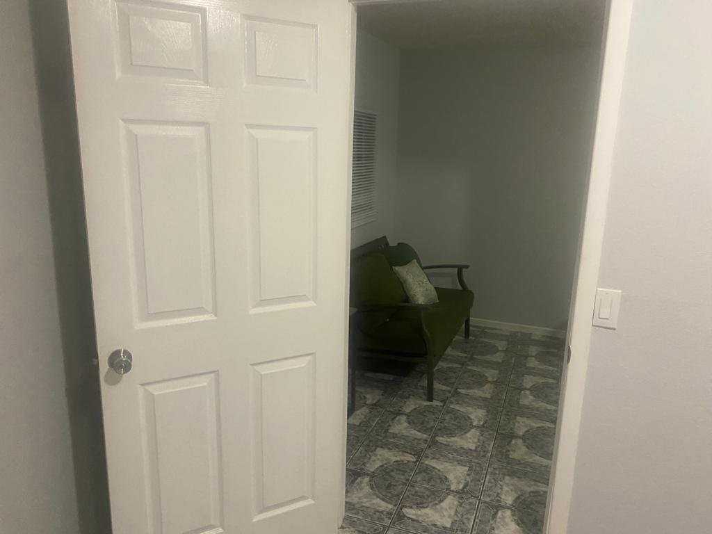 8747 Lehigh Ave - Photo 7 of 13