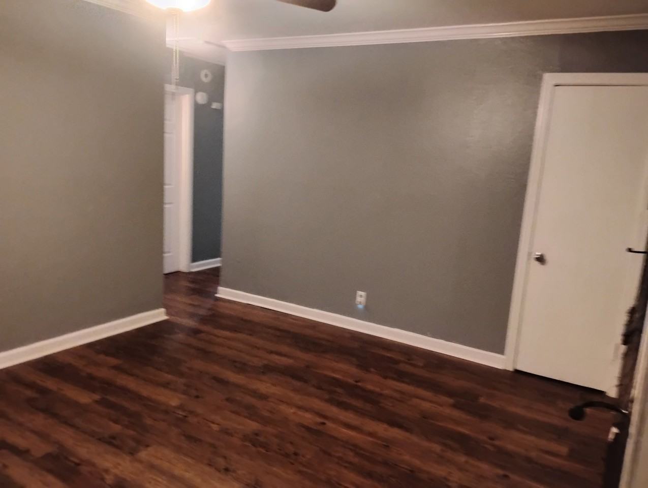 253 E Jordan St - Photo 2 of 7