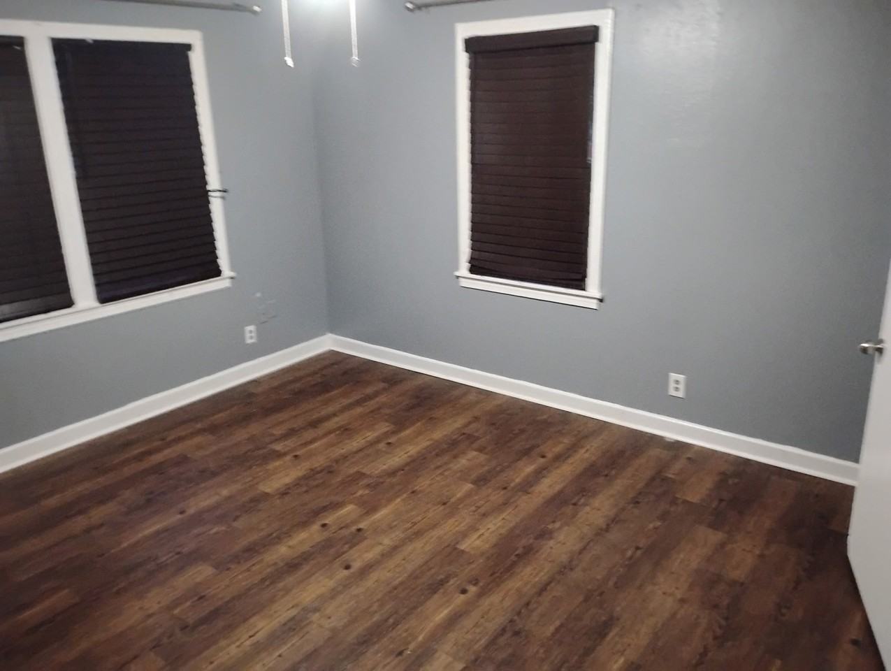 253 E Jordan St - Photo 6 of 7