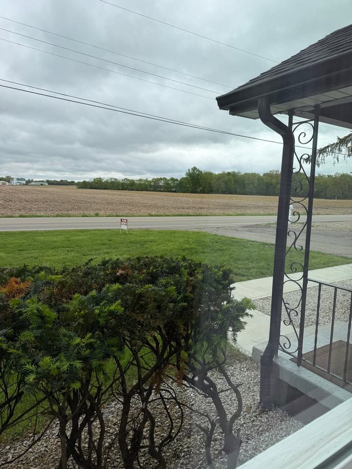 4437 E Kitridge Rd - Photo 2 of 17