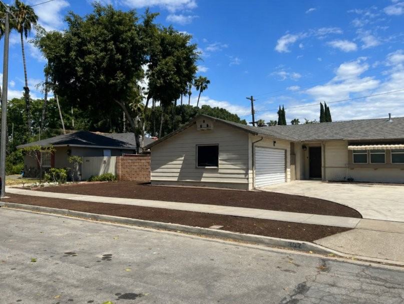 302 N Ventura St - Photo 2 of 28