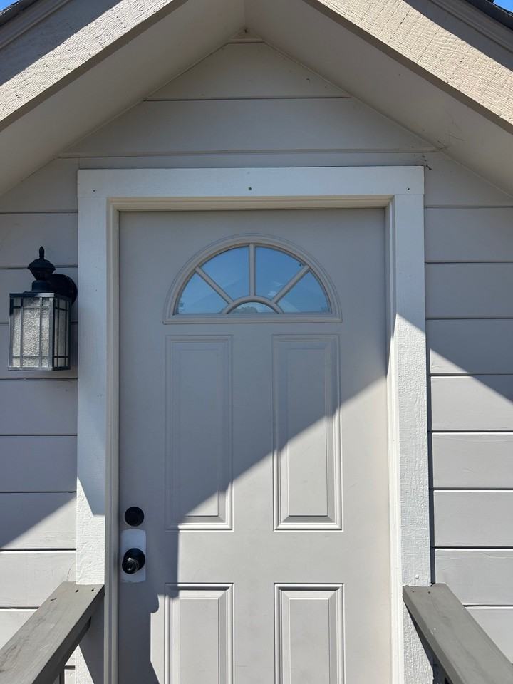 1780 Grace Ave - Photo 3 of 19