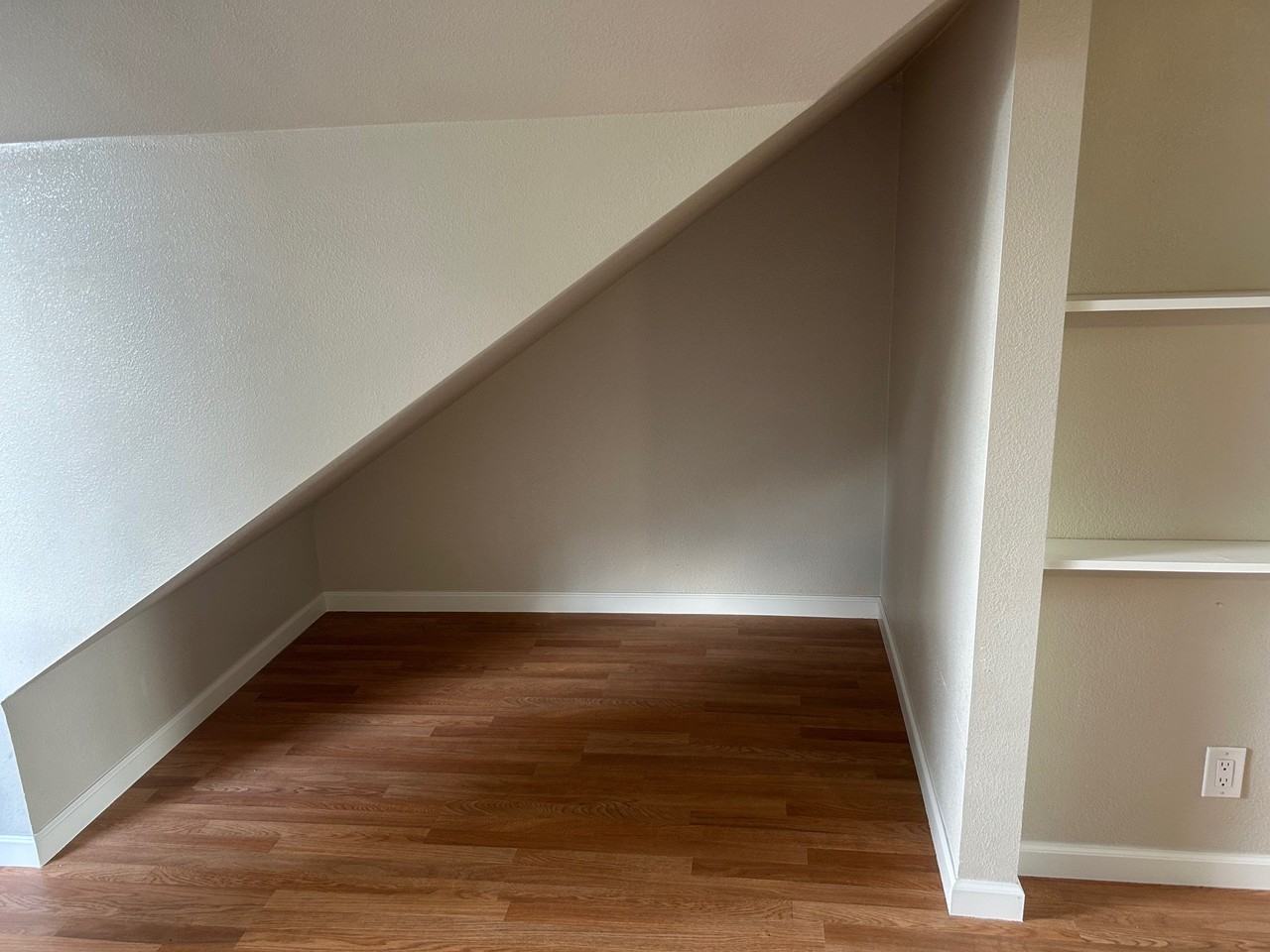1780 Grace Ave - Photo 5 of 19