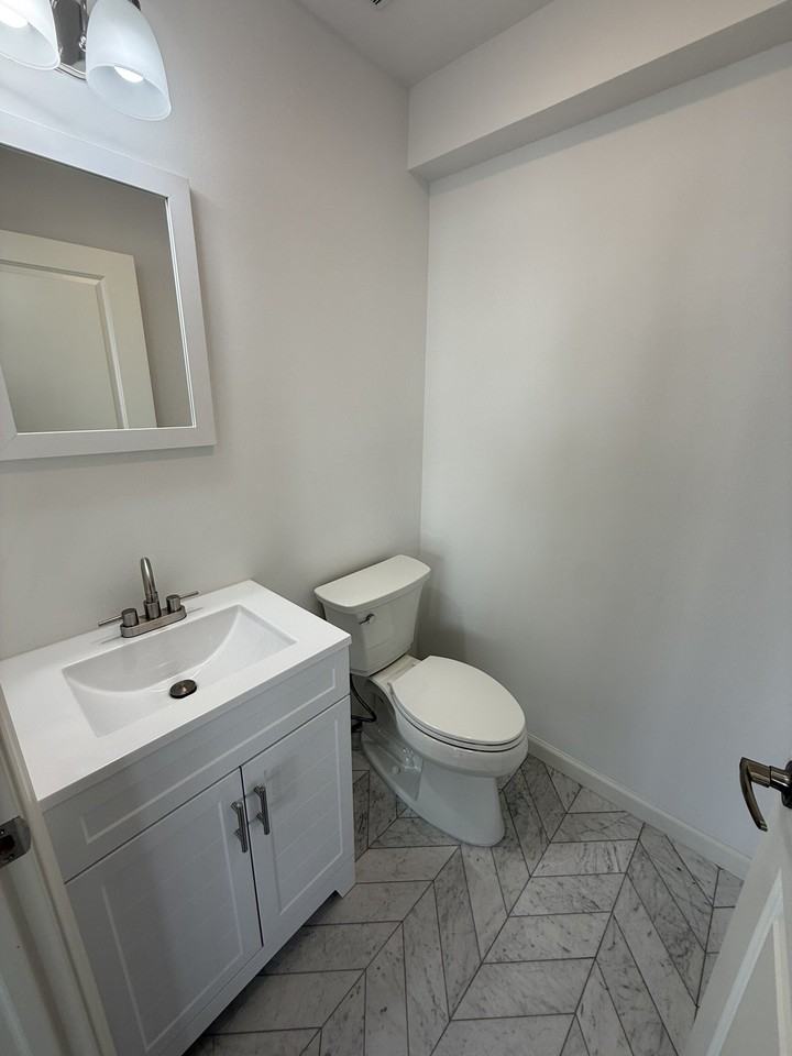 176 Pennington Ave #14 - Photo 4 of 13