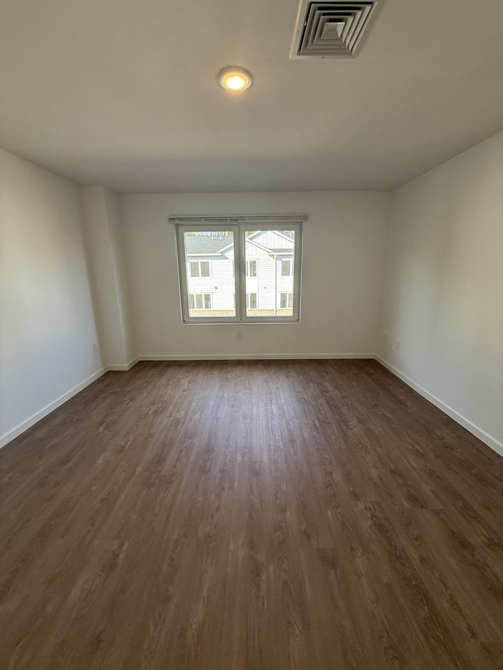 176 Pennington Ave #14 - Photo 6 of 13