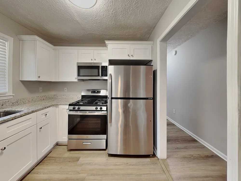 4174 Renfrew Ct Sw - Photo 2 of 13