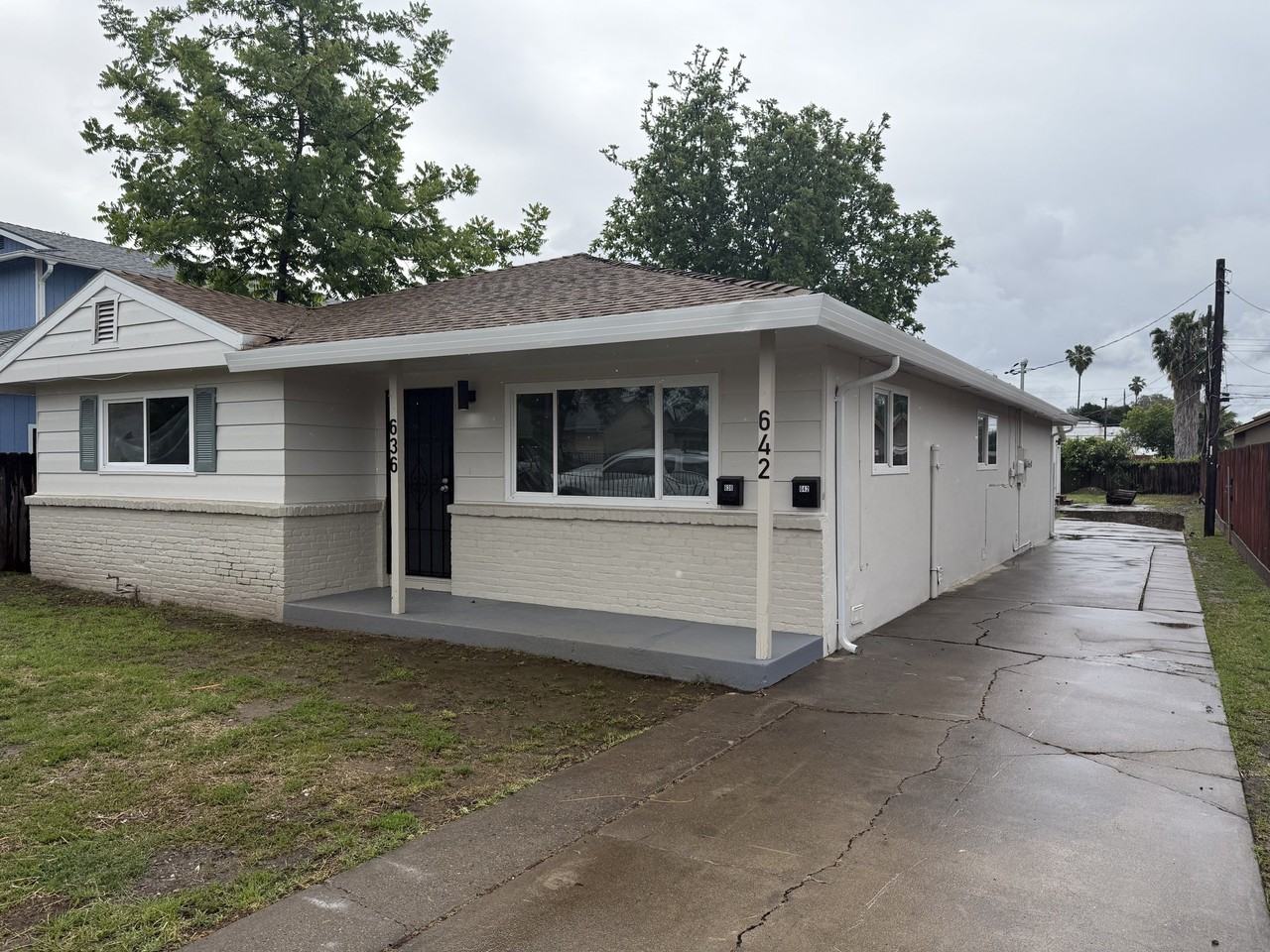 636 Las Palmas Ave - Photo 2 of 10