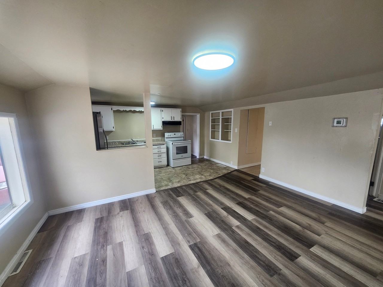 469 Van Buren St - Photo 2 of 11
