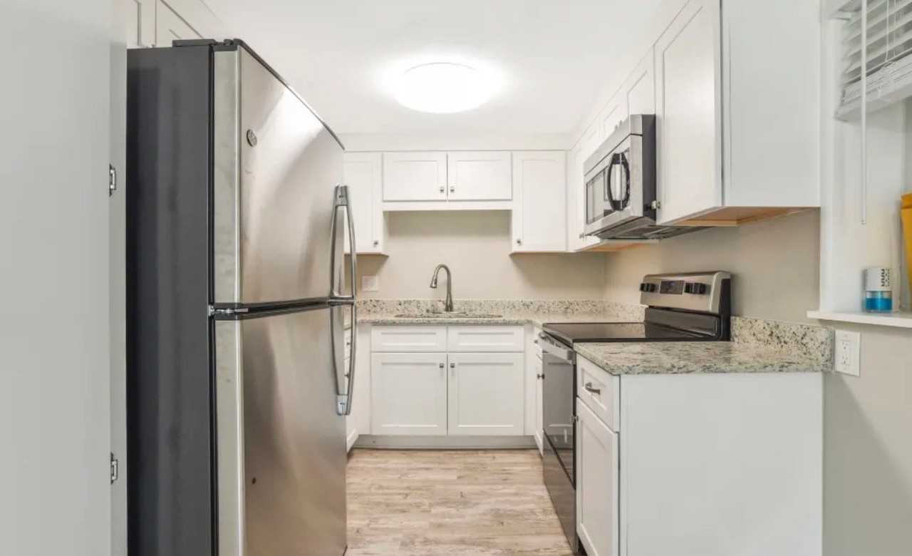 600 S Boundary Ave - Photo 4 of 12