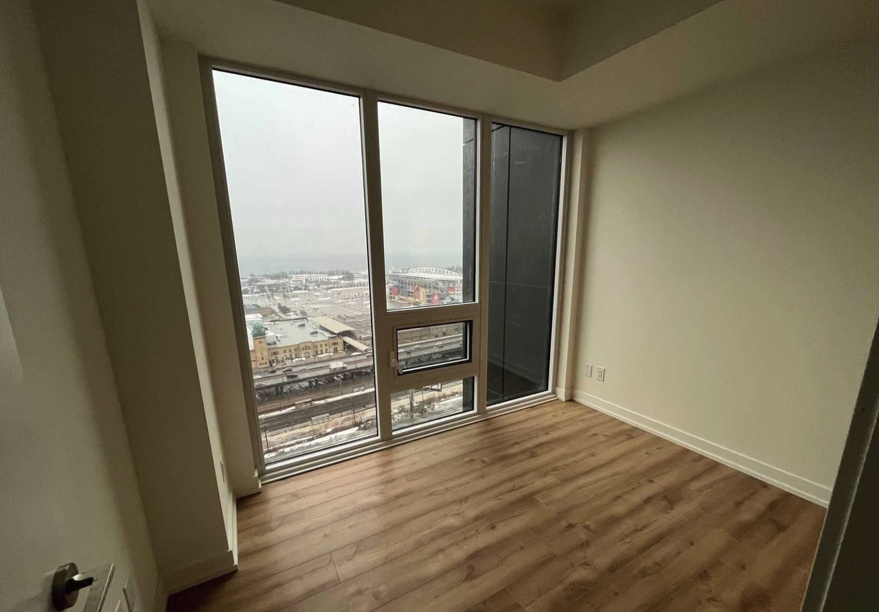 135 East Liberty Street - Photo 3