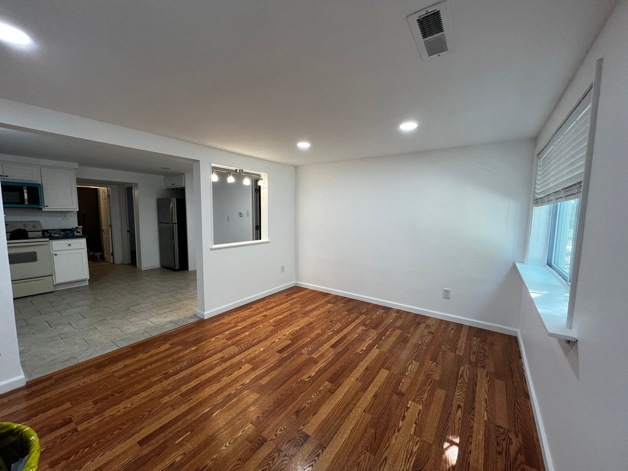 4432 Mockingbird Ln Apt B #B - Photo 3 of 11