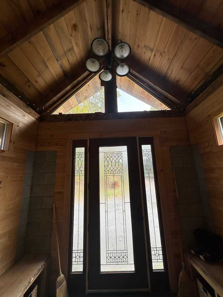 902 Old Post Rd - Photo 4 of 20