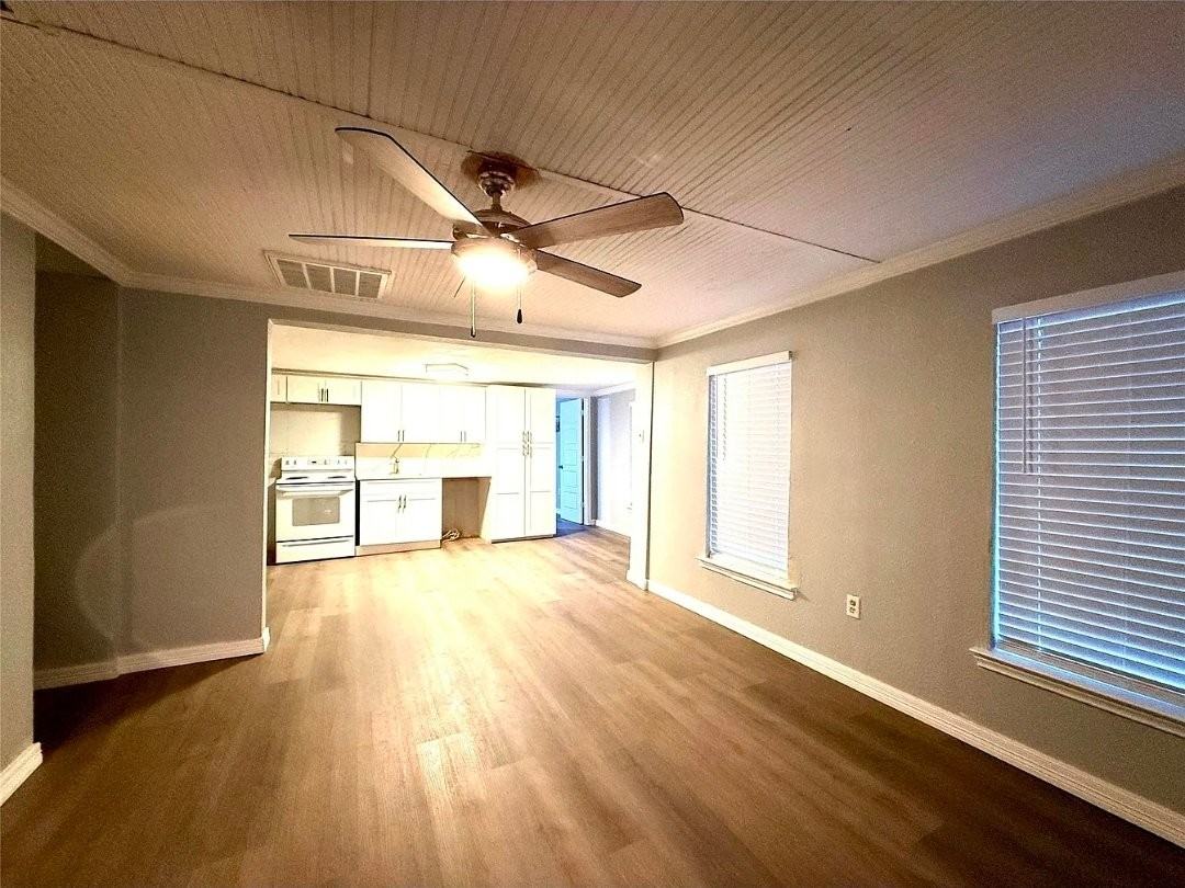 126 Holly Rdg - Photo 5 of 10