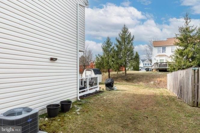 3439 Barkley Woods Rd - Photo 3 of 20