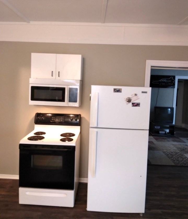 946 N 8th St #946 - Photo 4 of 12