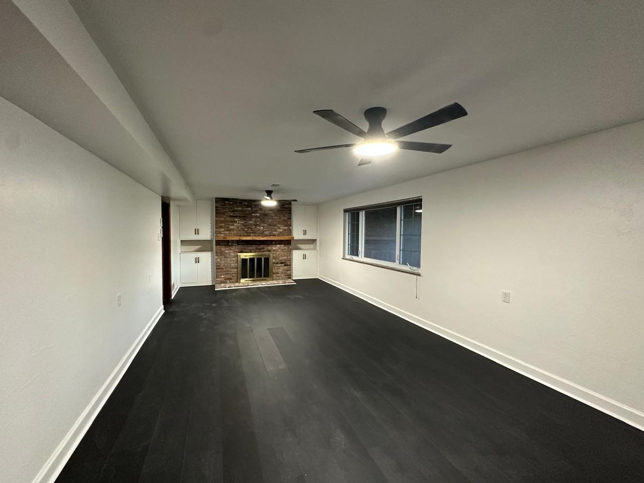 547 Greenhurst Dr - Photo 5 of 19