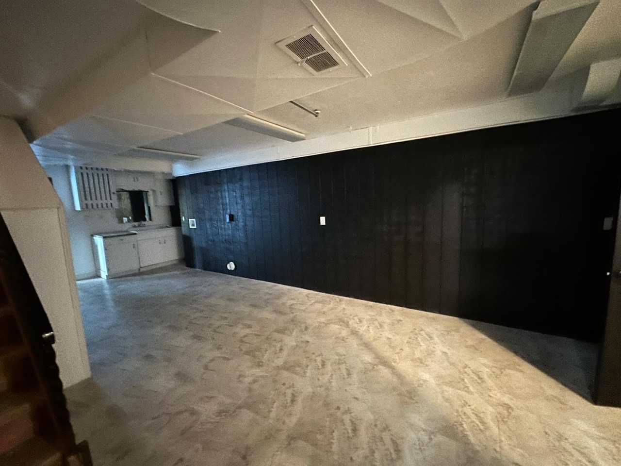 547 Greenhurst Dr - Photo 6 of 19