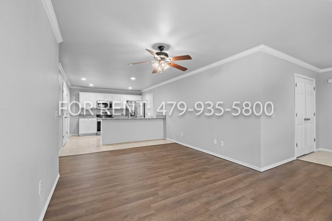 1667 N Evening Shade Dr #1669 - Photo 4 of 20