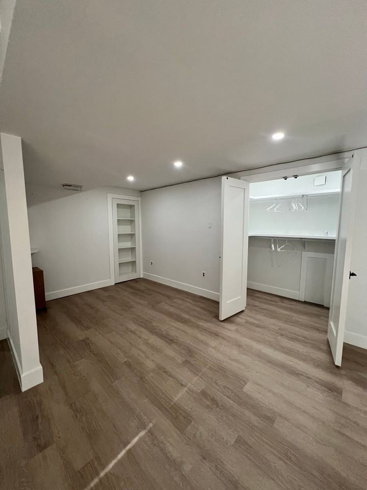 8420 Berea Dr - Photo 3 of 8