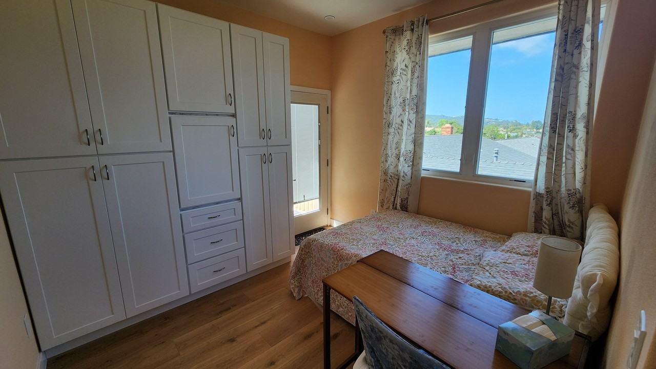 3163 Ducommun Ave #1 - Photo 3 of 10