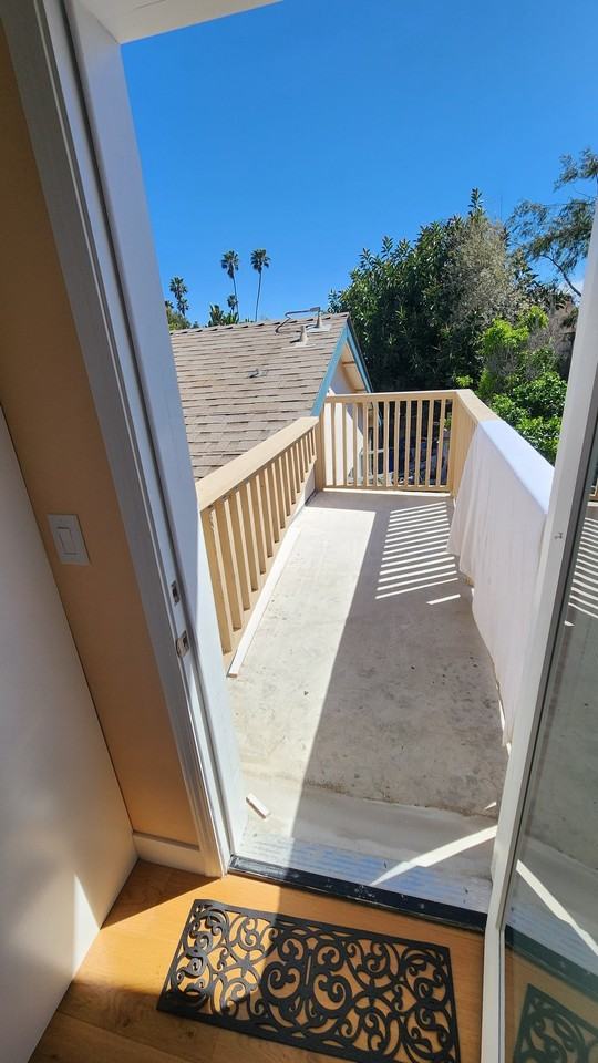 3163 Ducommun Ave #1 - Photo 4 of 10