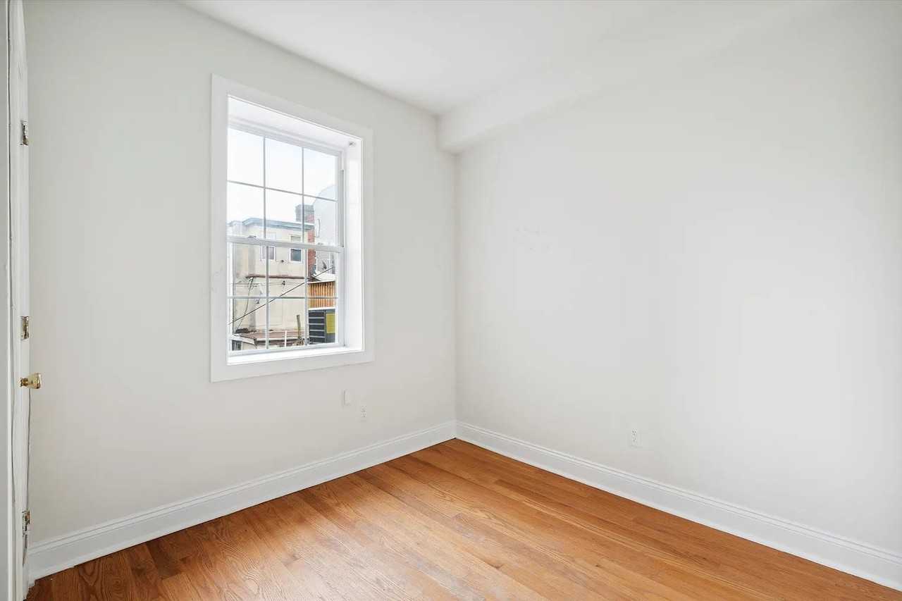 1811 N 18th St #C - Photo 7 of 7